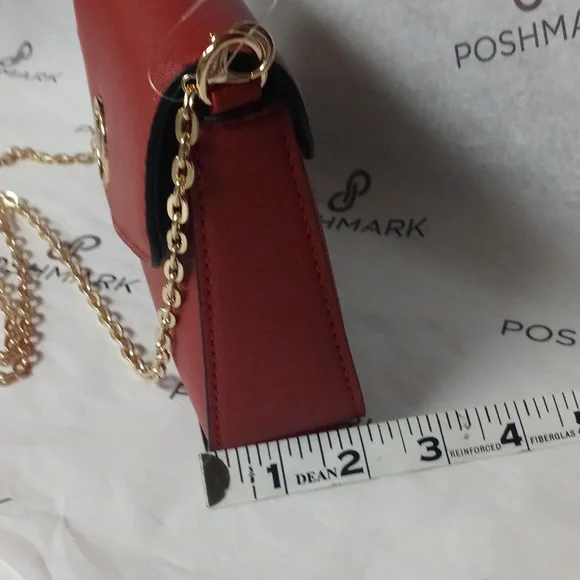 Marilyn Monroe Red Crossbody Chain Cardinal Red Clutch - Picture 4 of 10